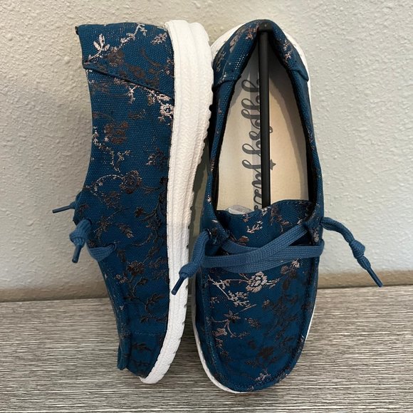 Gipsy Jazz Canvas Slip On Shoes - NWOT - Picture 3 of 6